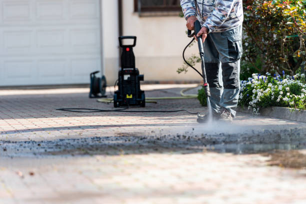 Best Roof Power Washing Services  in Utica, IN